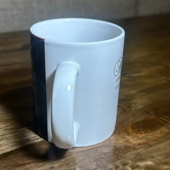 VTG 1993 CAT MUG CUP “A dog is a dog, a bird is a bird, and a cat is a person.” - Picture 5 of 6